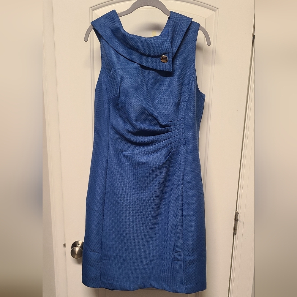 Women's Blue Sleeveless Sheath Dress with Draped Collar